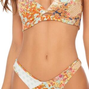 3 pieces LuLi Fama NWT/liners Sweet & Salty print
Reasonable offers are welcome